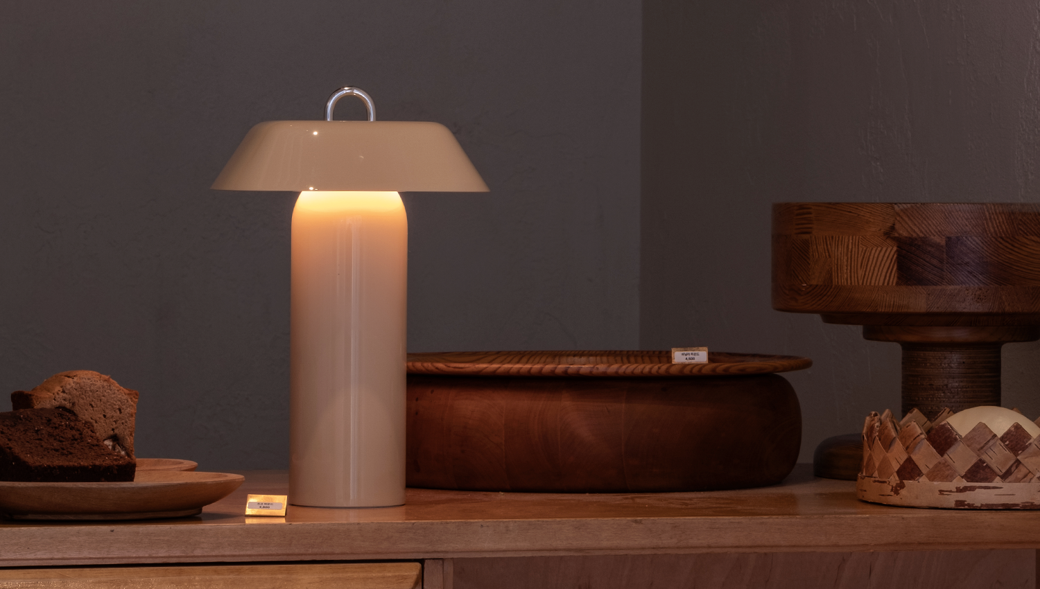 Guide to Layered Lighting for Cozy Home Ambience