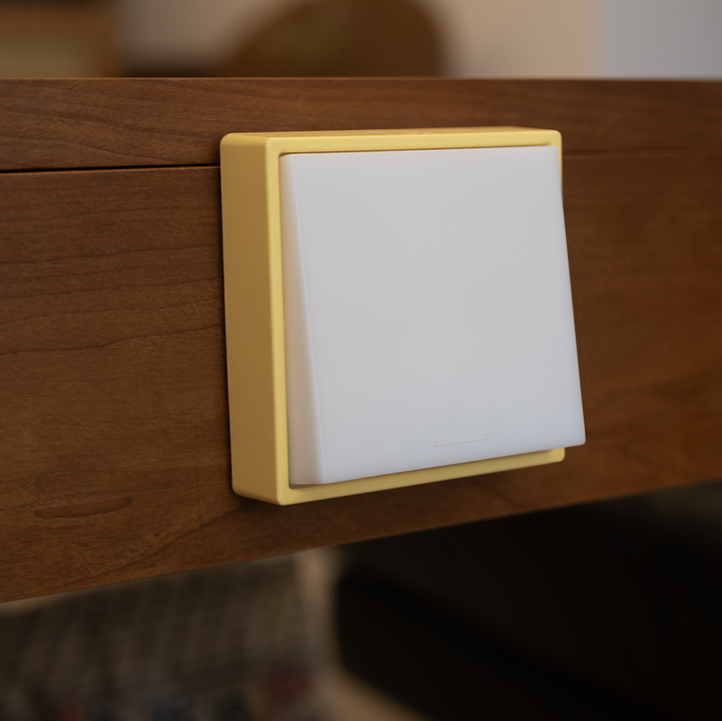 Toggle Light