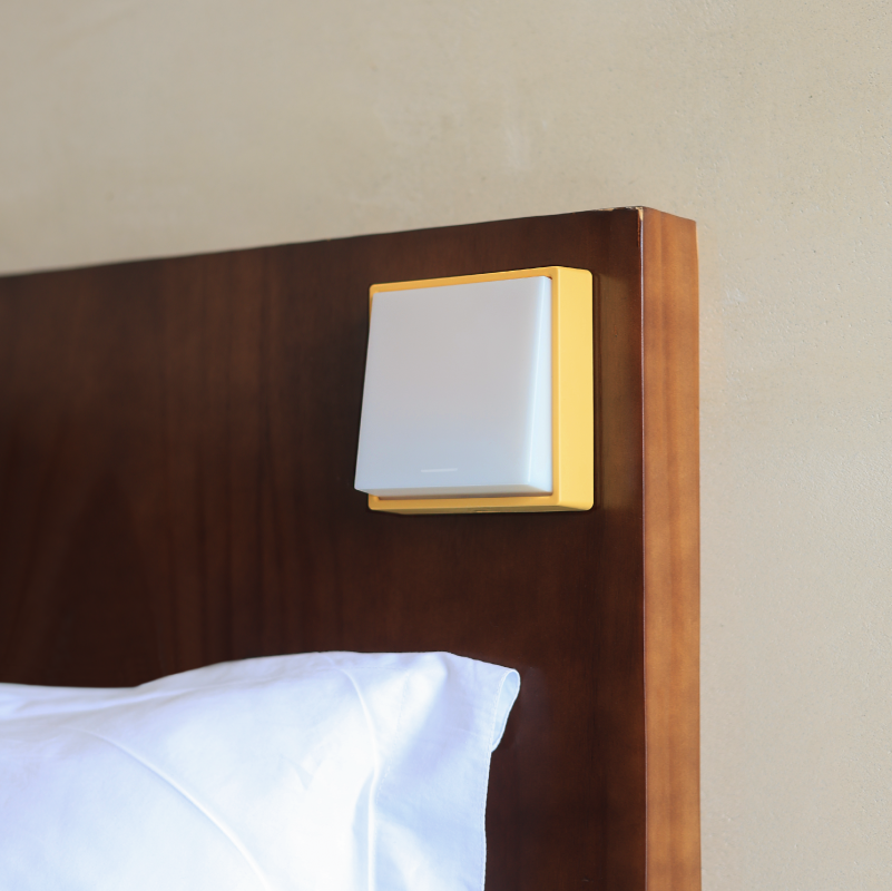 Toggle Light
