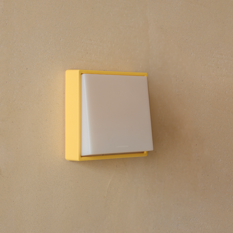 Toggle Light