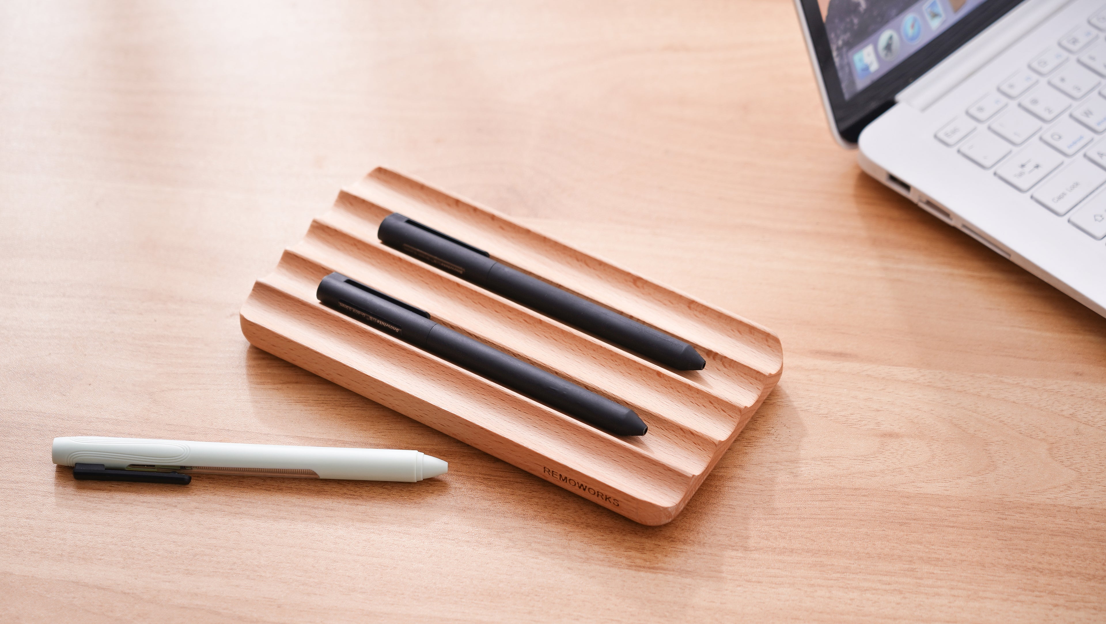 Stationary Holder